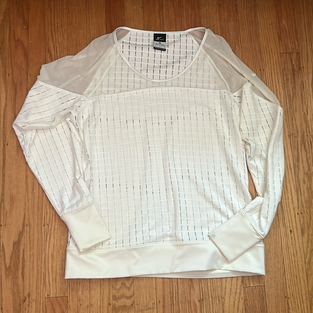 Woman's size M Nike dry fit top.